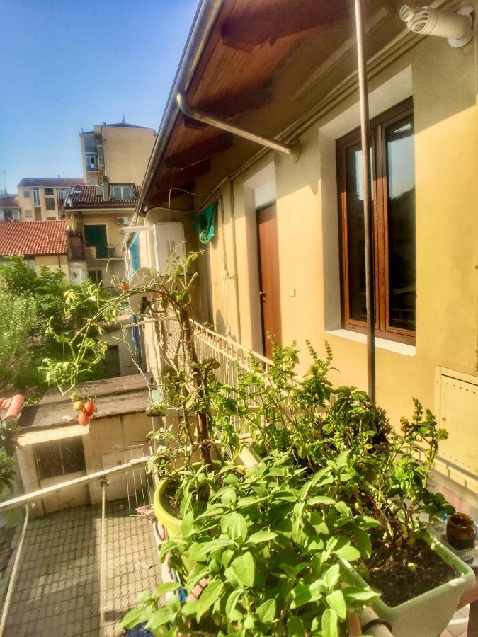 Appartamento In Tranquillo Borgo Vicino Al Centro Turim Exterior foto